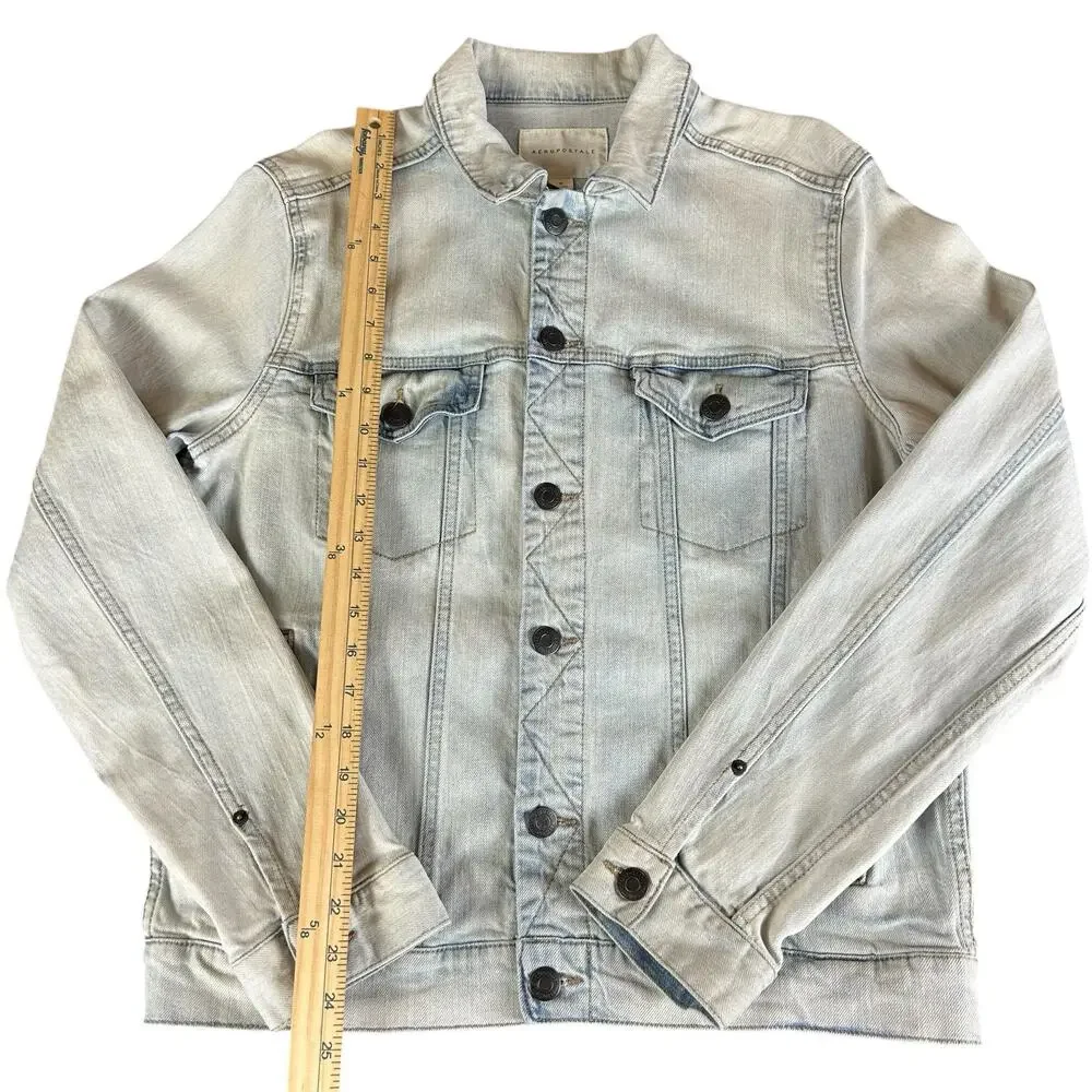 Aeropostale Men Jean Jacket Size M Light Blue Trucker Style Stone Washed Denim